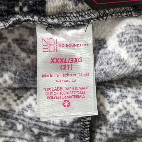 NWT Women's Christmas Snowflakes Reindeers Print Leggings, Size XXXL(21) - Picture 5 of 5